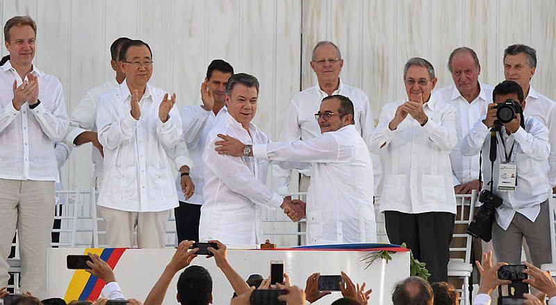 Colombia y las FARC firman acuerdo de paz tras 52 años de guerra [FOTOS]  