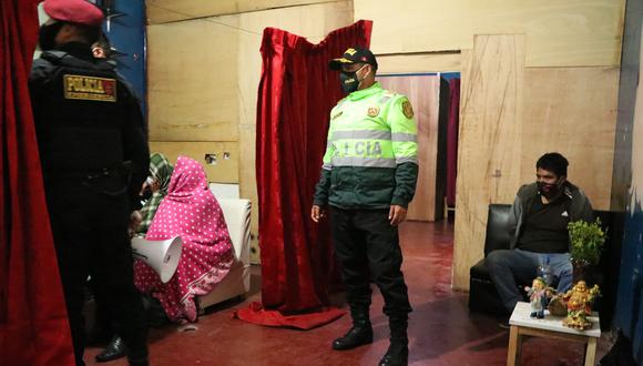Junín: sorprenden a hombre junto a cuatro mujeres dentro de prostíbulo (Foto: Municipalidad Provincial de Huancayo)