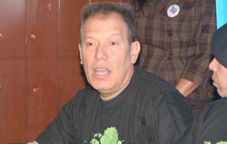 Raúl Romero niega tener problemas con Laura Huarcayo