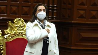 Dina Boluarte juró como presidenta “hasta el 28 de julio del 2026″ tras vacancia de Pedro Castillo