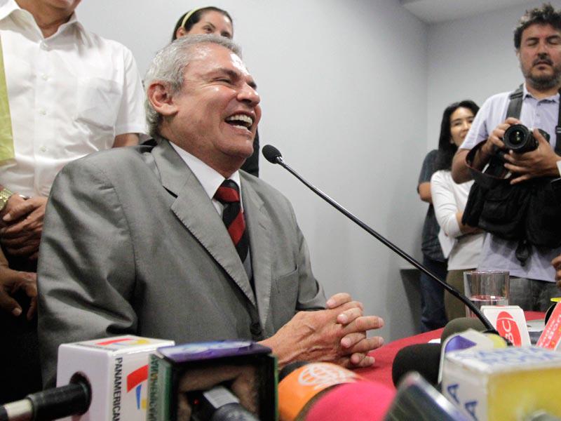 Castañeda: "Toledo se pone 'nerviosón' por segunda vuelta"