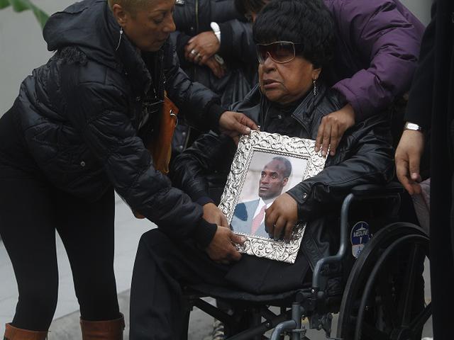 Peter Ferrari: Lucila Campos se quebró en último adiós a su hijo