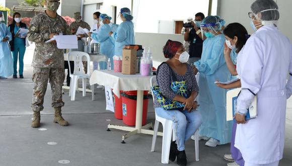 La pandemia del coronavirus está cerca de alcanzar las 2.5 millones de víctimas mortales a nivel mundial, en medio de las campañas de vacunación. (Foto:  Britanie Arroyo/GEC)