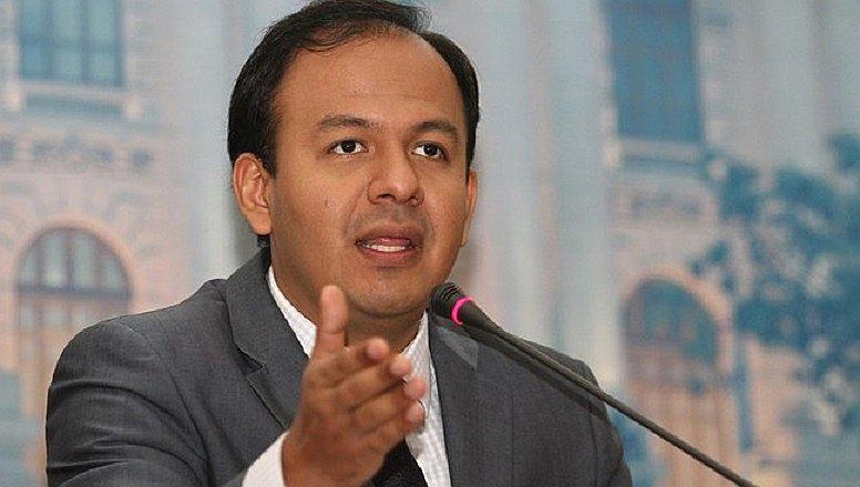 Juan Díaz Dios renuncia a Contraloría tras criticas 