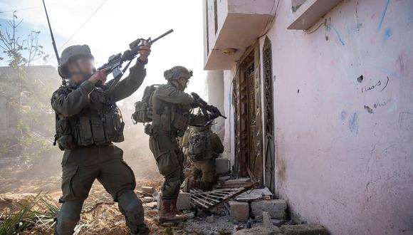 Soldados de Israel en plena incursión en territorio palestino.