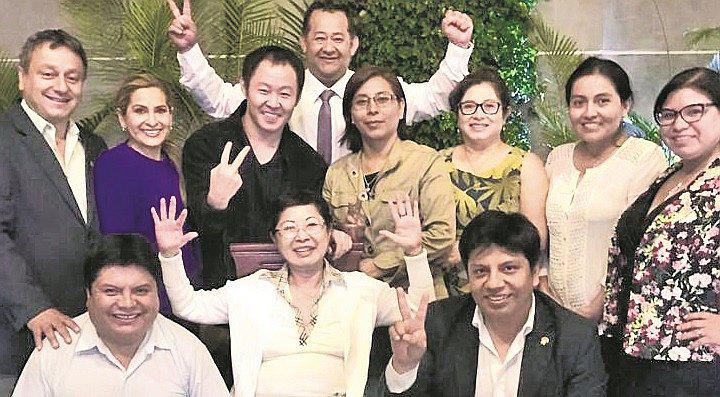 Susana Higuchi se une a Kenji Fujimori 