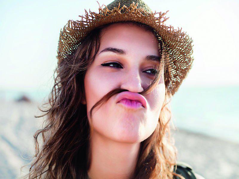 ¿Mujer con bigote? ¡Ni hablar! 3 trucos para quitar la sombra del bozo