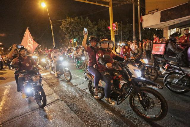 Caravana de motocicletas venezolanos