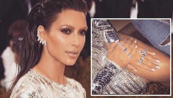 ¡Brillos y más brillos! El look robot de Kim Kardashian (y sus manos) [FOTOS]