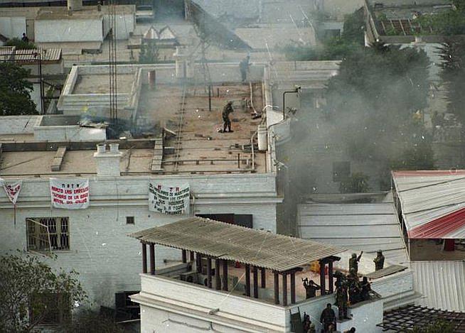 Comandos Chavín de Huántar ya son héroes de la democracia