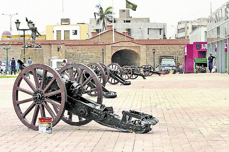 5 LUGARES  PARA VISITAR  EN EL CALLAO