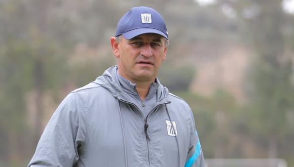 Carlos Bustos dejó ser entrenador de Alianza Lima. (Foto: Alianza Lima)
