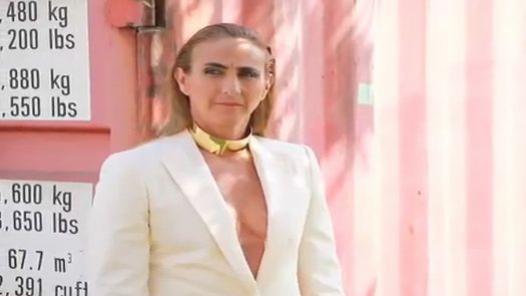 Natalia Málaga en sexy sesión de fotos [VIDEO]