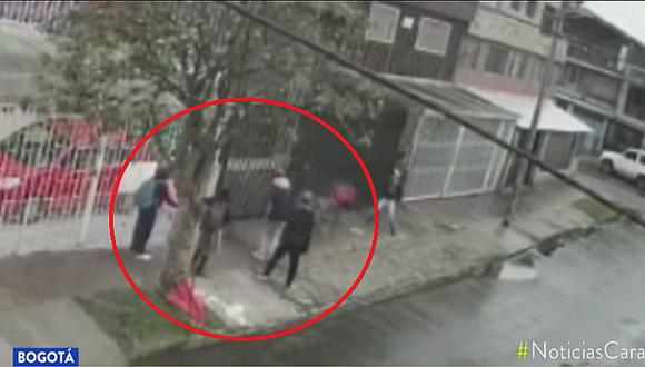 Tres escolares son víctimas de los delincuentes al salir de colegio (VIDEO)