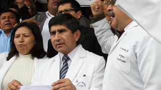 Médicos anuncian paro de 72 horas en noviembre para exigir incremento de presupuesto