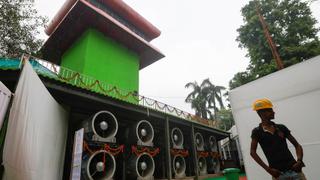 En India inauguran torre purificadora de aire para reducir la elevada contaminación