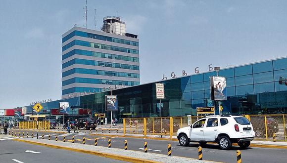 El Aeropuerto Internacional Jorge Chávez está teniendo obras de mejoramiento, los cuales comprenden una nueva torre de control, una pista de aterrizaje y un terminal con el doble de capacidad del actual. (Foto: GEC)