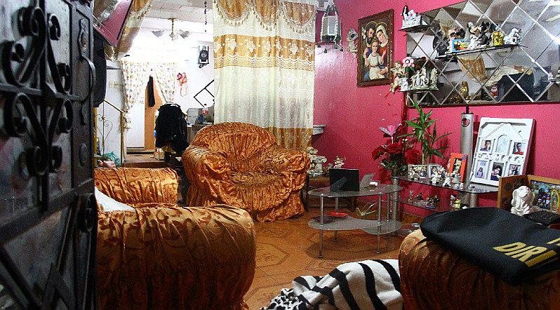 Barrios Altos: Mujer de policía es acuchillada en su casa