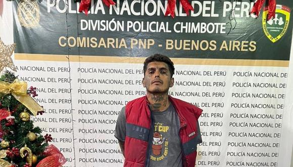 Boozabel Vergaray Bonifacio (26) prendió fuego a su padre de 66 años, en Nuevo Chimbote.
