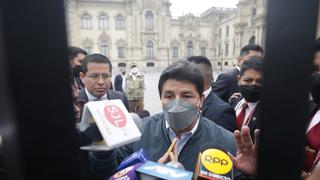 Pedro Castillo arremete contra la prensa: “A ustedes les pagan para preguntar”