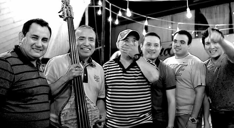 Agua Marina la hace linda en YouTube con este videoclip