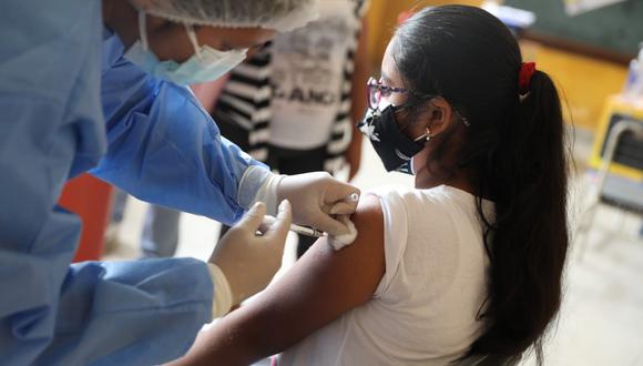 Inmunización contra el COVID-19 para menores de 5 a 11 años comenzó el lunes 24 de enero y busca asegurar el retorno a clases presenciales para marzo próximo. (Foto: Julio Reaño/@photo.gec)