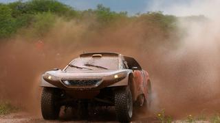 Rally Dakar 2016: Stephane Peterhansel domina con Peugeot delante de Carlos Sainz