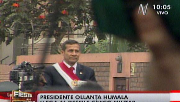 Ollanta Humala llegó en jeep para presenciar la Gran Parada Militar [VIDEO] 