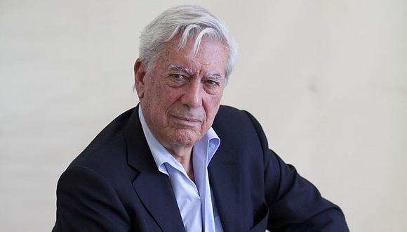 Mario Vargas Llosa es llevado a clínica tras sufrir de aparatosa caída