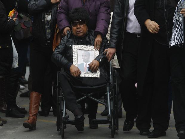 Peter Ferrari: Lucila Campos se quebró en último adiós a su hijo