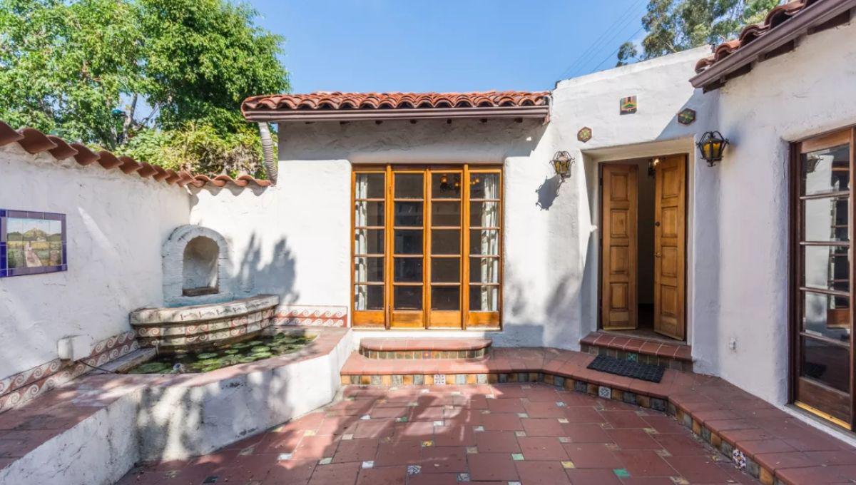 El recibidor tiene un estilo español. (Foto: Hilton & Hyland)