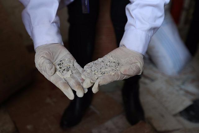 Mira cómo preparaban las pastas en fábrica clandestina (FOTOS)