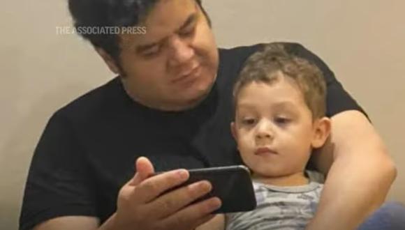 César Quintana, un padre desesperado por recuperar a su hijo de dos años. Atrapado en medio de los bombardeos rusos en la ciudad ucraniana de Mariúpol. (Foto: Captura de video)