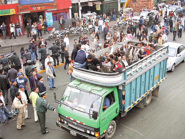Transportistas alistan paro desde 19 de enero