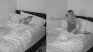 Facebook: Fantasma aterra de la peor manera a esta joven que dormía [VIDEO]
