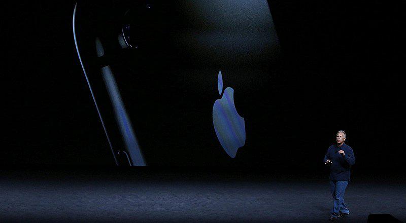 Apple presenta dos nuevos teléfonos inteligentes iPhone 7 y 7 Plus