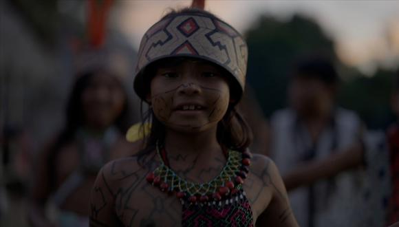Pueblos Eternos, un documental de tres capítulos, producido por Chevrolet, en alianza con Warner Bros. Discovery, que recorre la selva de Madre de Dios en busca de la cultura y costumbres de tres pueblos originarios de nuestra Amazonía. Foto: Difusión.