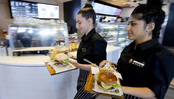 Australia limita contratación de trabajadores extranjeros en cadenas de comida rápida 