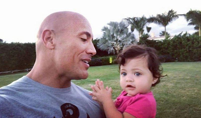 ¡Que tierno! Dwayne Johnson le canta una dulce canción a su hija [VIDEO]
