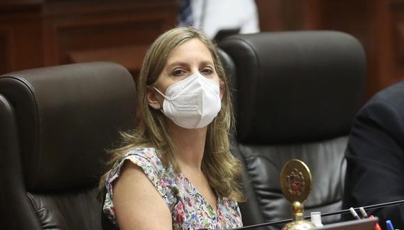 María del Carmen Alva comentó el mensaje a la Nación de Pedro Castillo en un tuit. (Foto: Congreso)