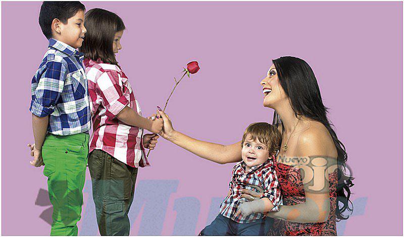 Karla Tarazona posa junto a sus tres hijos en portada de revista Mujer Actual [FOTOS] 