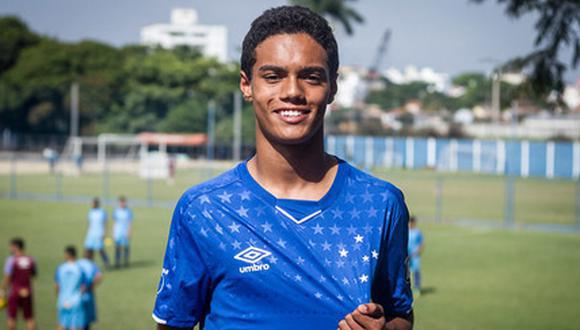 Joao Mendes de Assis Moreira es zurdo a diferencia de Ronaldinho. (Foto: Twitter)
