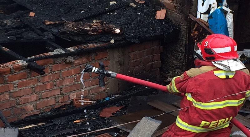 ​Menor falleció en incendio en el Cercado de Lima [FOTOS] [VIDEO]