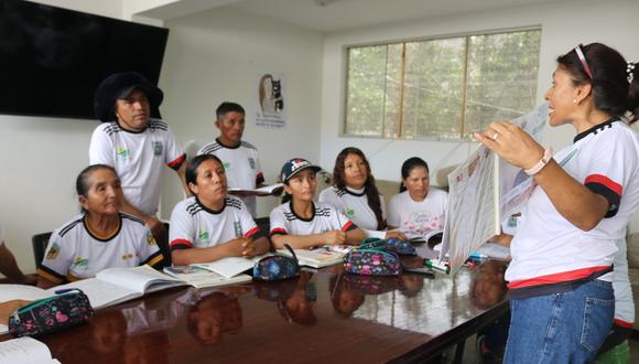 Esta iniciativa tiene como objetivo que cada vez más empresas en el Perú se movilicen para ayudar a que sus trabajadores, familiares de trabajadores y/o proveedores, culminen sus estudios escolares.