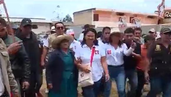 Keiko Fujimori fue recibida a huevazos en Cajamarca [VIDEO]