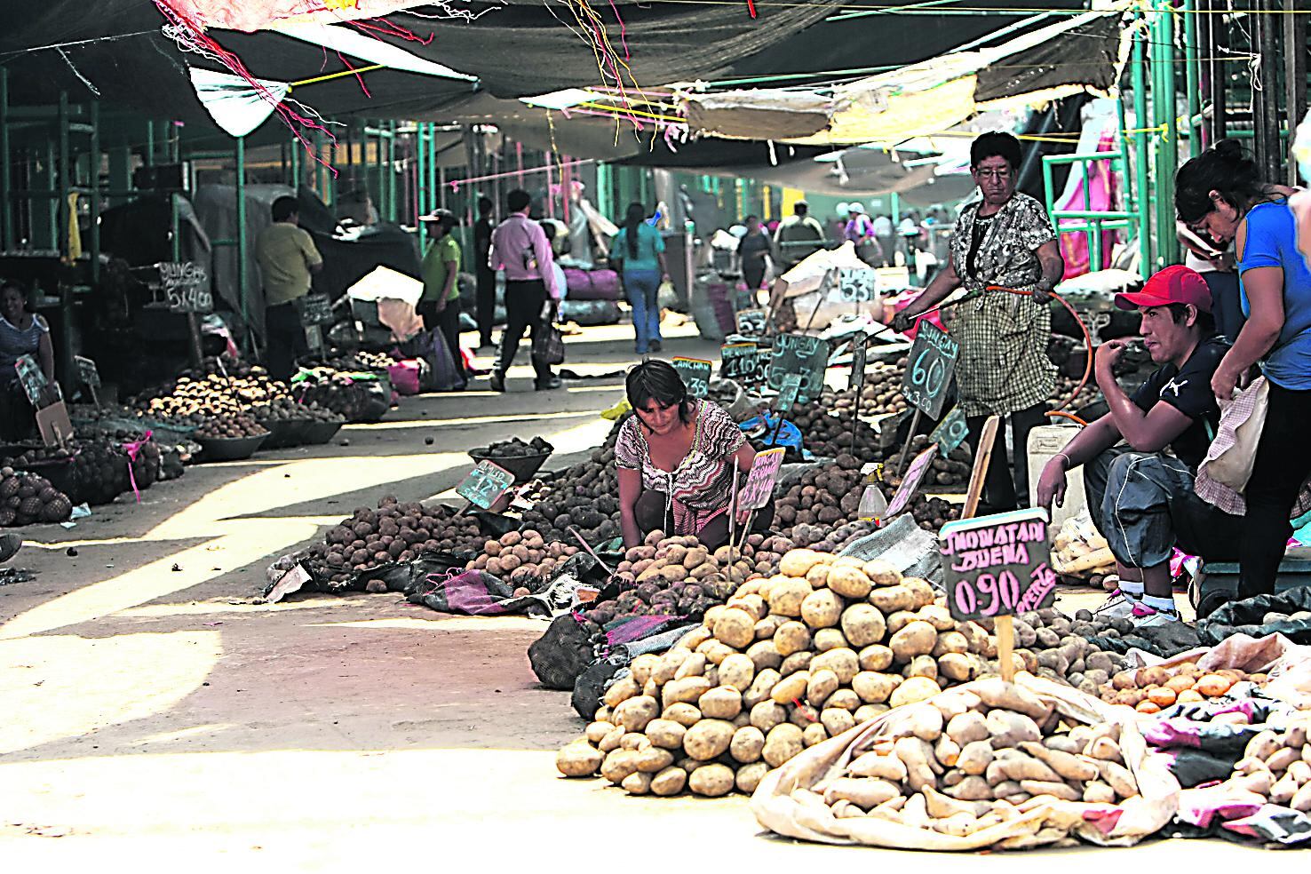 Comerciantes de La Parada advierten que no se irán del mercado mayorista