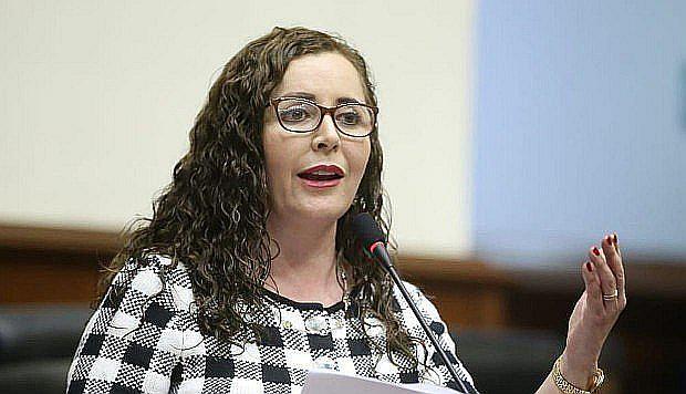 Congresista Rosa Bartra denuncia que tres sujetos rastrillaron un arma cerca a su casa | VIDEO 