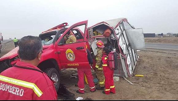 Huacho: Bomberos sufren terrible accidente cuando se dirigían a atender emergencia 