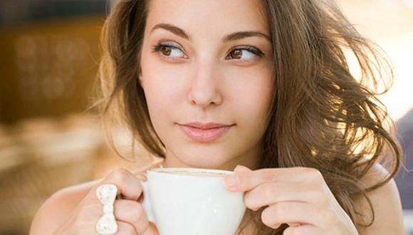 ¡Cuida la salud! 5 desventajas sobre tomar café en horas del trabajo