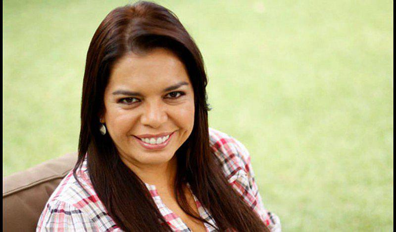 Milagros Leiva: sus mellizos recibieron la bendición del Papa